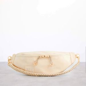 BEIS the sport pack in beige - fannypack